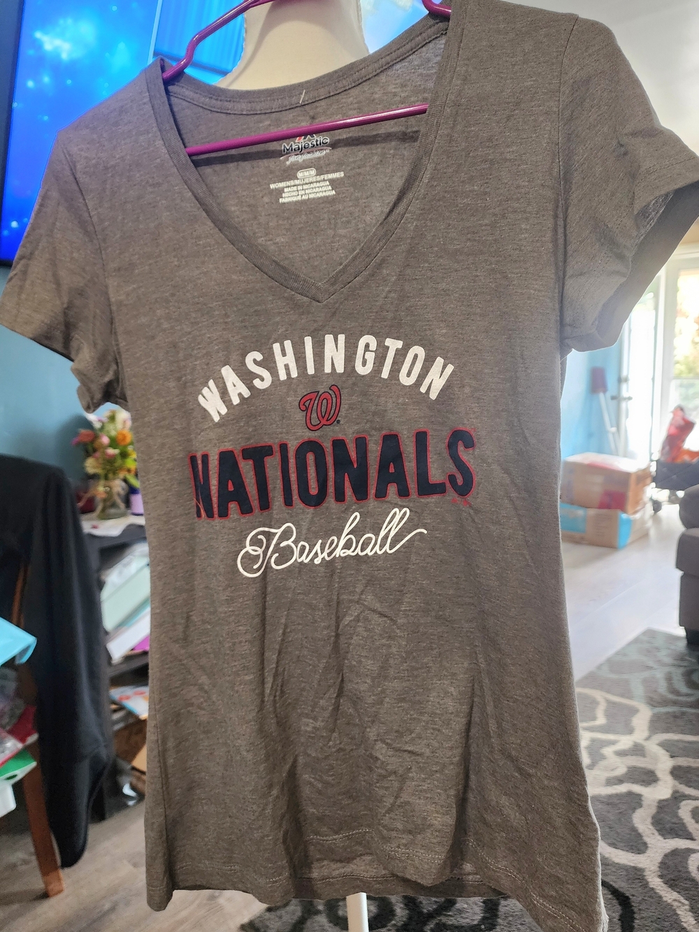 Majestic Women's Gray Washington Nationals Baseball V-Neck Tee Sz Med